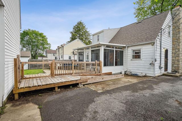 979 Westphal Avenue, Columbus, OH 43227