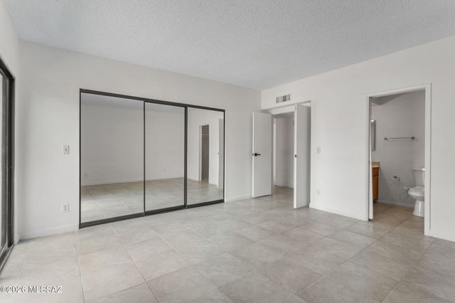 2945 E Windsor Street, Tucson, AZ 85716