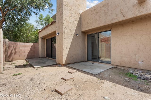 2945 E Windsor Street, Tucson, AZ 85716