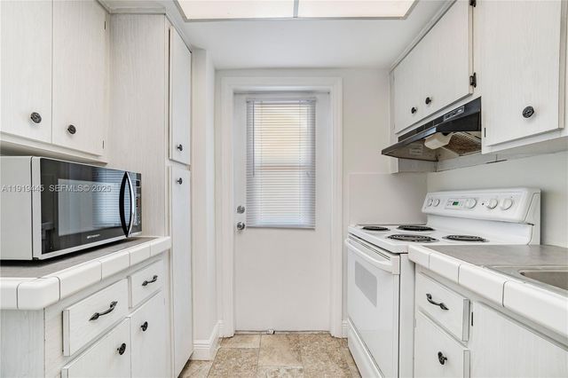 5800 Margate Blvd 812-8, Margate, FL 33063