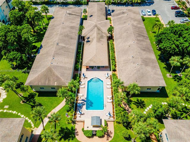 5800 Margate Blvd 812-8, Margate, FL 33063