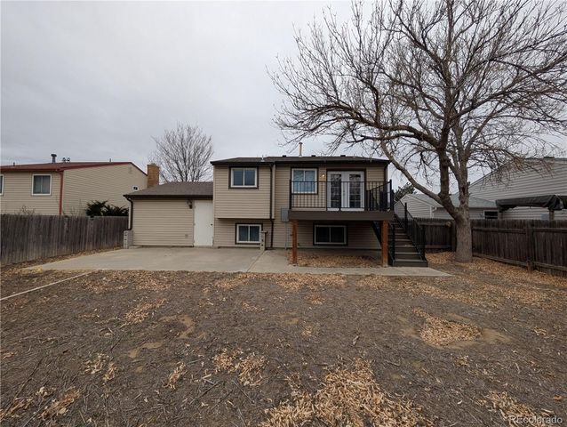 220 Mckinley Drive, Bennett, CO 80102