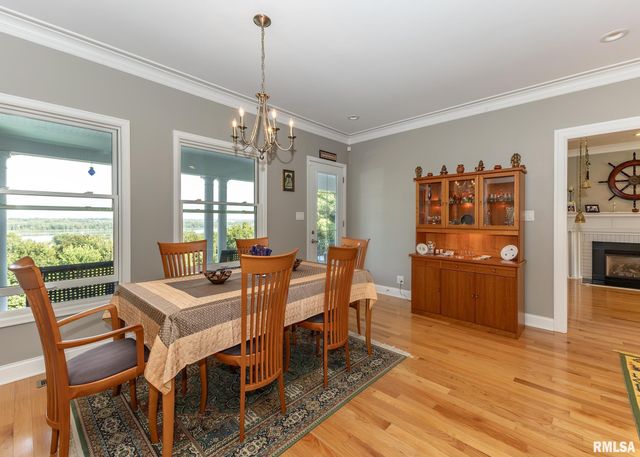 4510 5TH Avenue, Moline, IL 61265