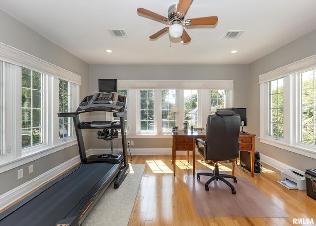 4510 5TH Avenue, Moline, IL 61265