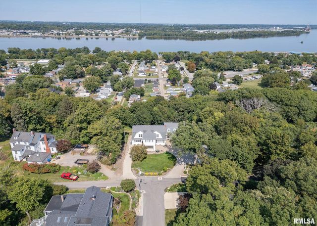 4510 5TH Avenue, Moline, IL 61265