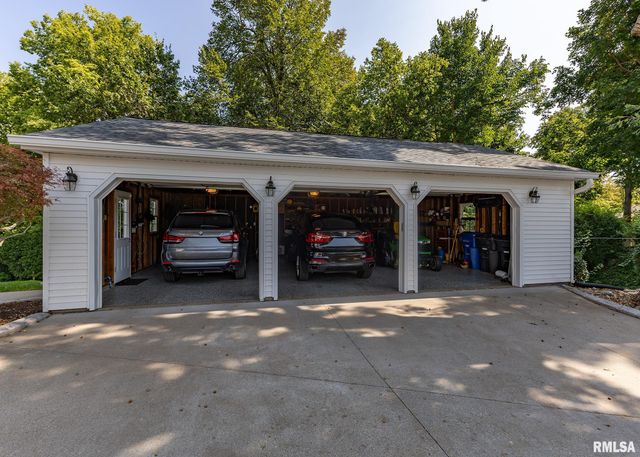 4510 5TH Avenue, Moline, IL 61265