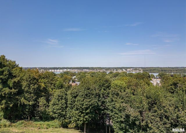 4510 5TH Avenue, Moline, IL 61265