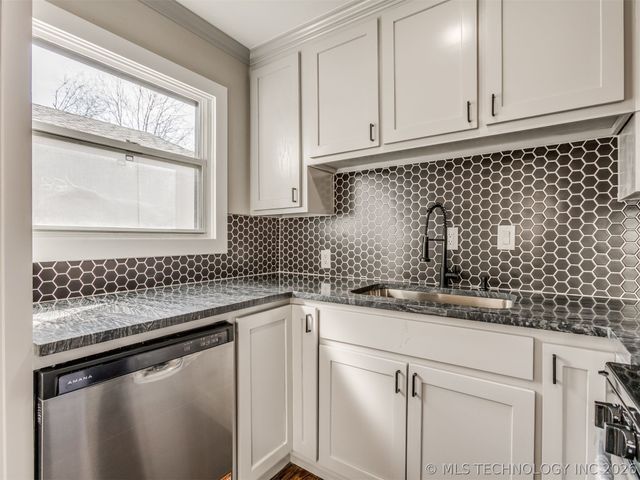 4303 N Frankfort Place, Tulsa, OK 74106