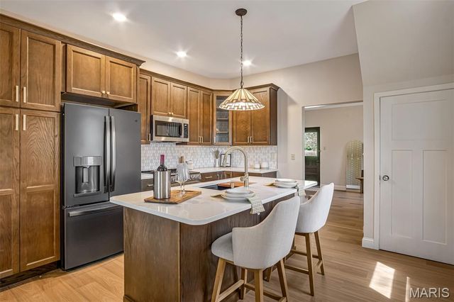 725 Park Avenue, Belleville, IL 62220