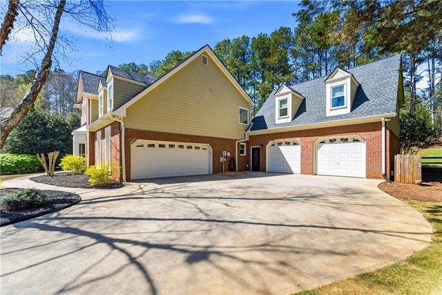 5384 Whitaker Trail NW, Acworth, GA 30101