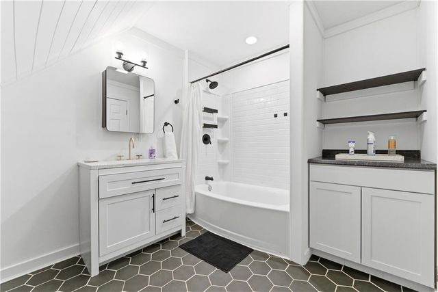 5384 Whitaker Trail NW, Acworth, GA 30101