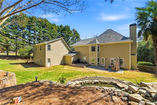 5384 Whitaker Trail NW, Acworth, GA 30101