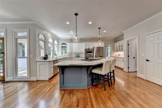 4105 Falls Ridge Drive, Johns Creek, GA 30022