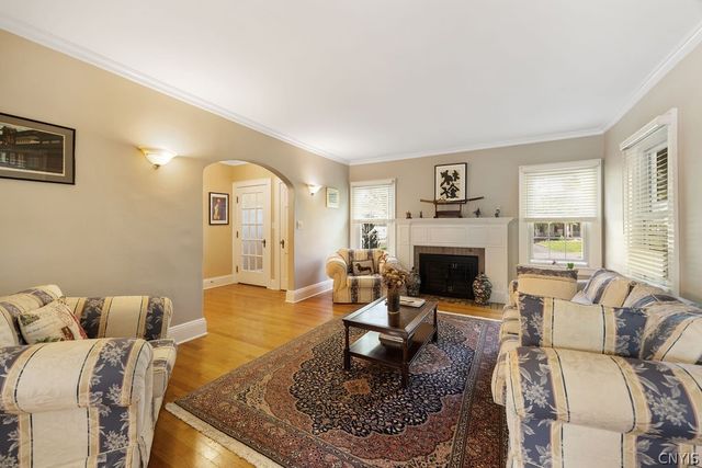 216 Standish Drive, Syracuse, NY 13224