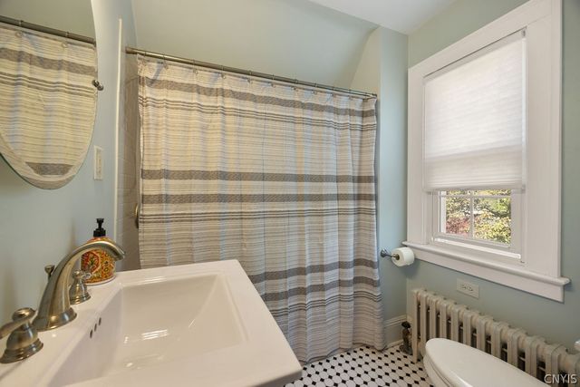 216 Standish Drive, Syracuse, NY 13224