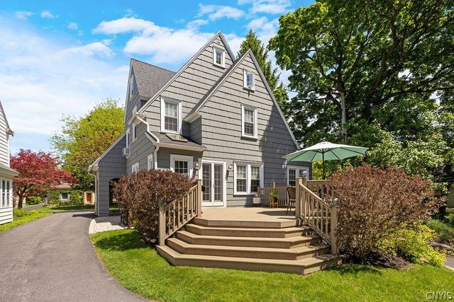 216 Standish Drive, Syracuse, NY 13224