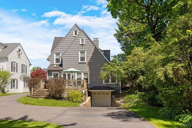 216 Standish Drive, Syracuse, NY 13224
