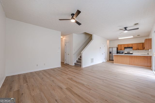 122 Windcroft Lane NW, Acworth, GA 30101