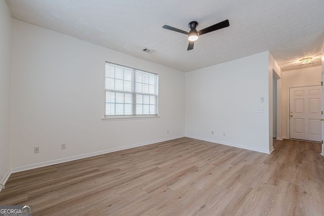 122 Windcroft Lane NW, Acworth, GA 30101