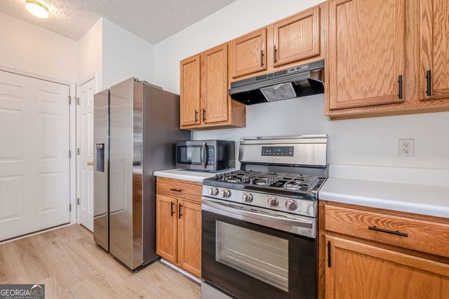 122 Windcroft Lane NW, Acworth, GA 30101