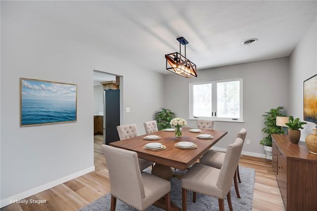 955 Oak Dale Drive, Xenia, OH 45385