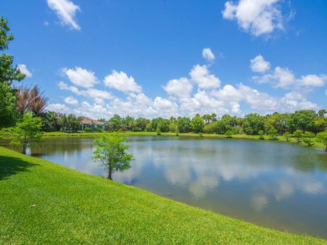 4405 65th Drive, Vero Beach, FL 32967