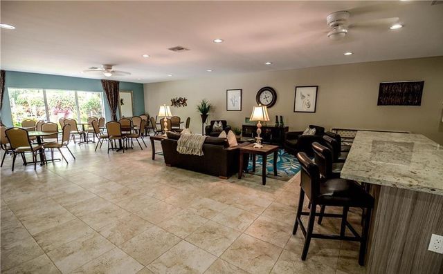 4030 W PALM AIRE Drive 306, Pompano Beach, FL 33069