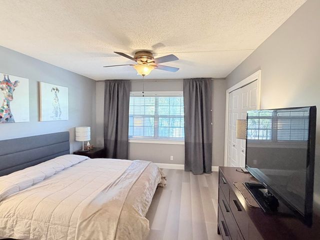 4030 W PALM AIRE Drive 306, Pompano Beach, FL 33069