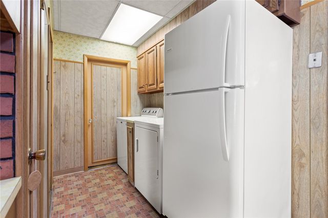 85 Stillwater Road, Smithfield, RI 02917