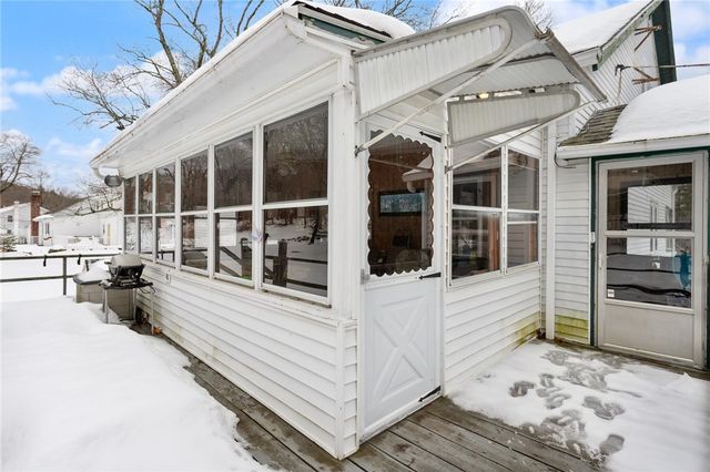 85 Stillwater Road, Smithfield, RI 02917