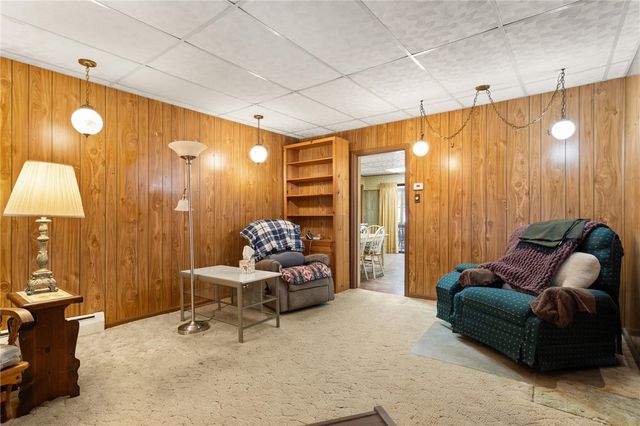 85 Stillwater Road, Smithfield, RI 02917