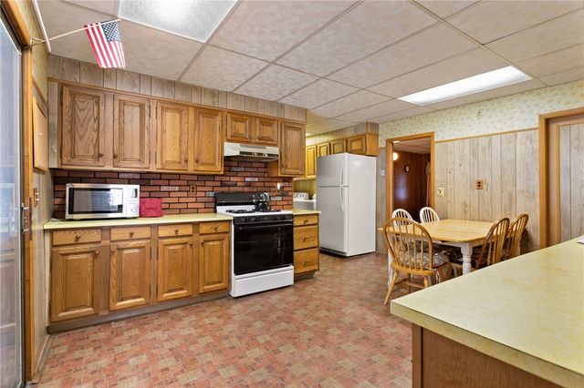 85 Stillwater Road, Smithfield, RI 02917