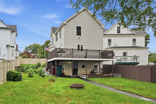 87 Crescent St, Lowell, MA 01851