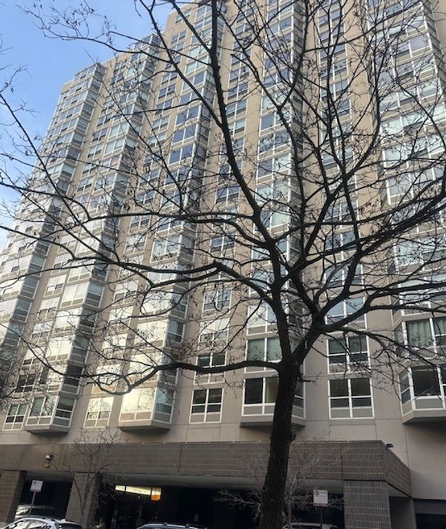 720 W Gordon Terrace 7M, Chicago, IL 60613