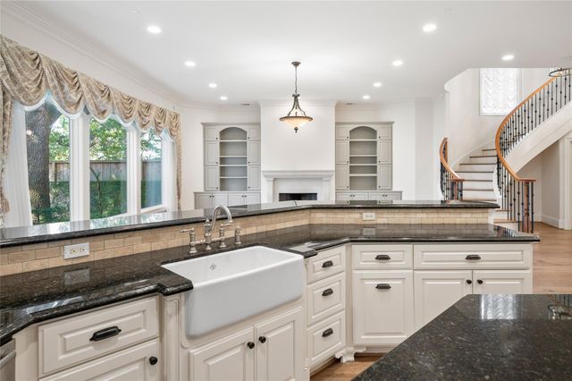 2721 Fenwood Road, Houston, TX 77005