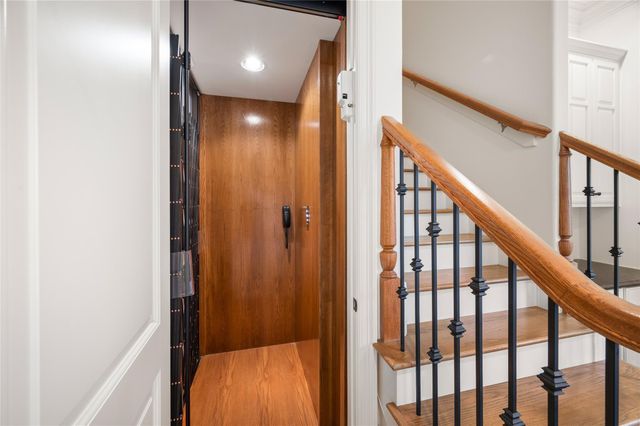 2721 Fenwood Road, Houston, TX 77005