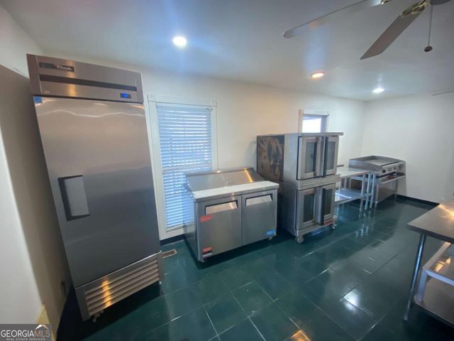 1029 S Elm Street, Commerce, GA 30529