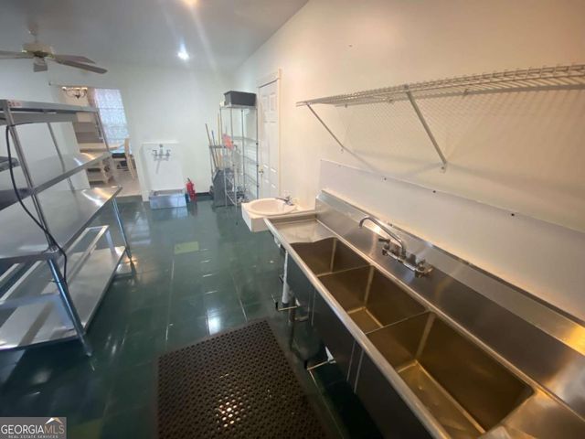 1029 S Elm Street, Commerce, GA 30529