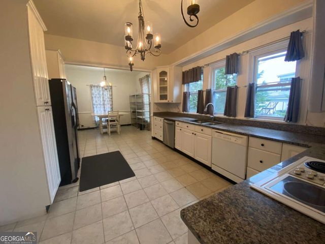 1029 S Elm Street, Commerce, GA 30529