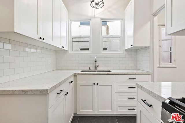 1142 S Clark Drive 4, Los Angeles, CA 90035