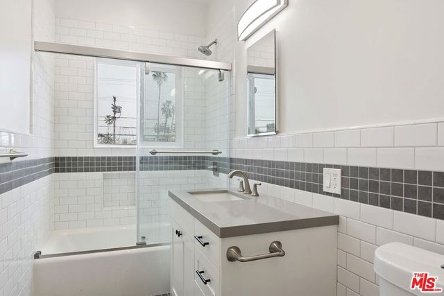 1142 S Clark Drive 4, Los Angeles, CA 90035