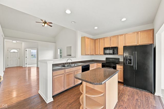 660 Sawtooth Street, Westfield, IN 46074