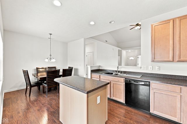 660 Sawtooth Street, Westfield, IN 46074