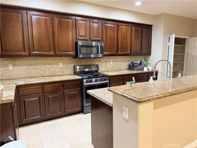12947 Clemson, Eastvale, CA 92880