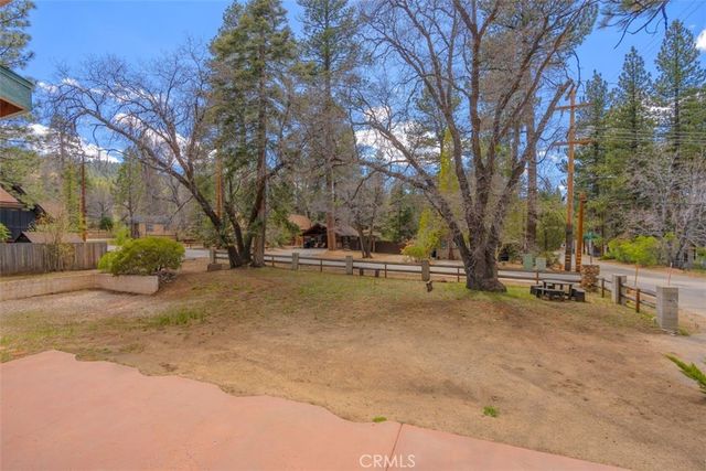42531 Cedar Avenue, Big Bear Lake, CA 92315