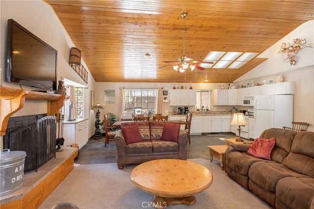 42531 Cedar Avenue, Big Bear Lake, CA 92315