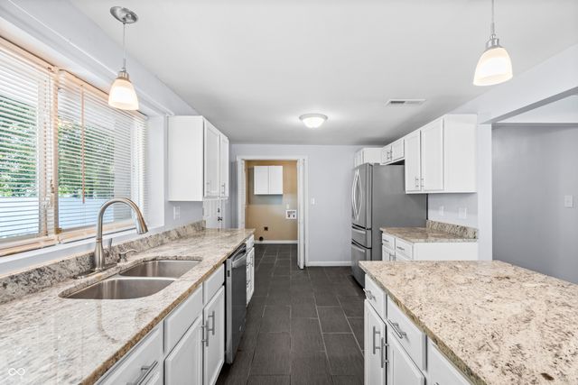 8751 Lafayette Road, Indianapolis, IN 46278