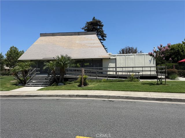 9804 Via Sonoma, Cypress, CA 90630