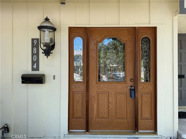 9804 Via Sonoma, Cypress, CA 90630
