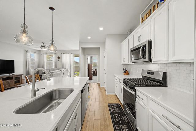 17331 W WANDERING CREEK Road, Goodyear, AZ 85338